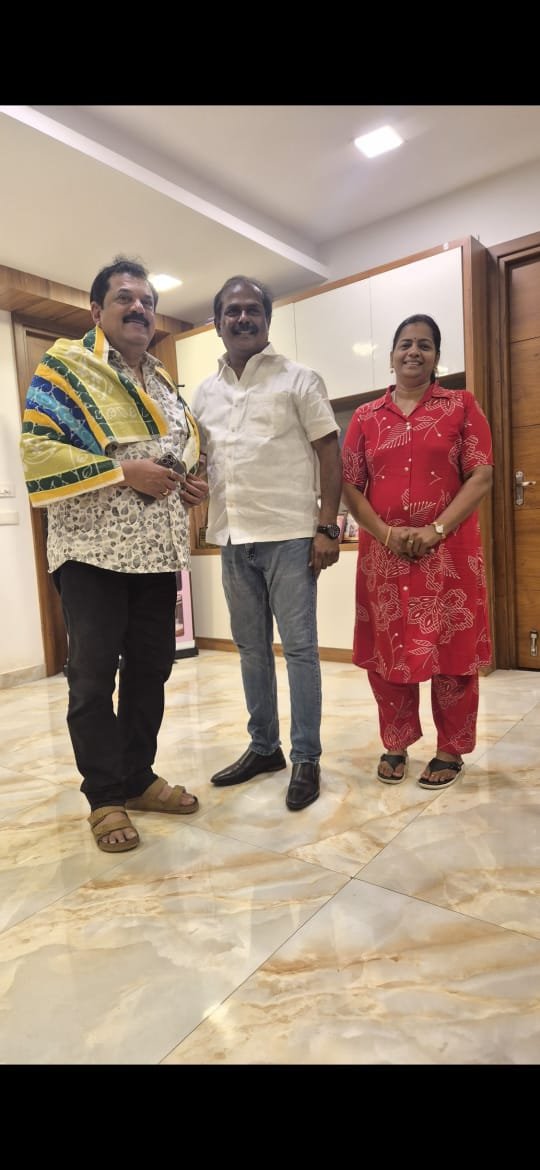 Suresh Gopi at hotel anitha parthiban (3)